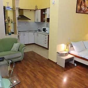 studio19a-volodymyrska-str-sophia-cathedral.hotels-of-kiev.com/